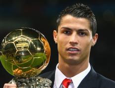 明晨欧联杯前瞻：萨拉赫伤情更新，辽宁男篮冲击连败纪录