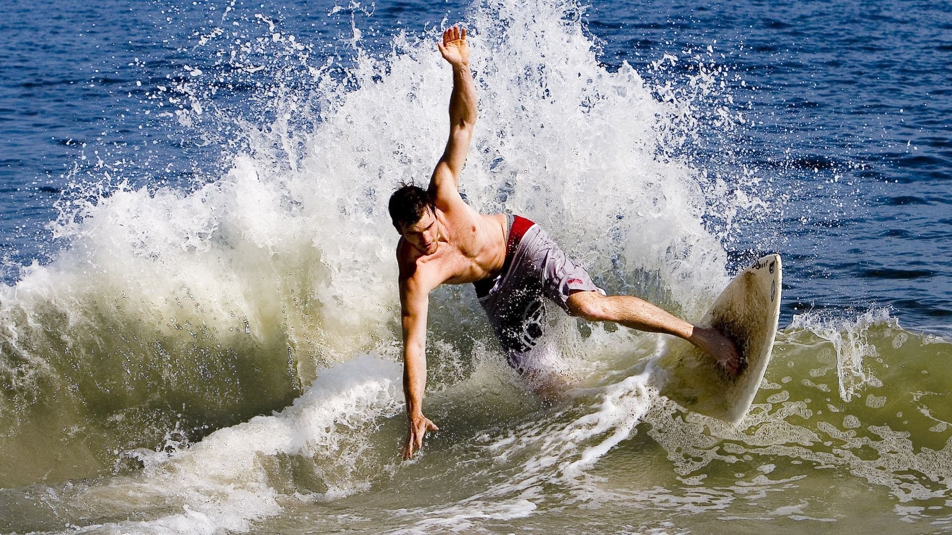 田径最新战报！俄罗斯队迎战美国队，激战正酣，豪门对决再度上演